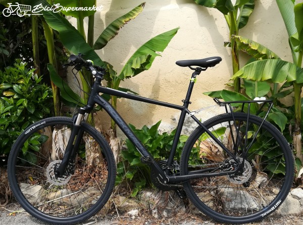 la bicicletta dell 800 senza pedali e freni
